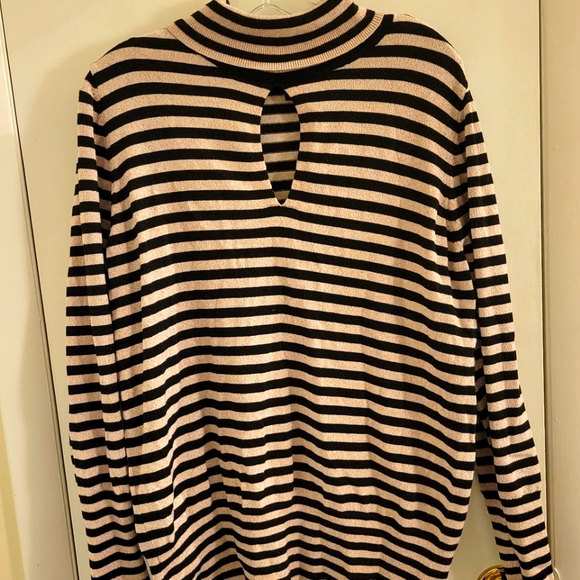 Size 18/20 Lane Bryant Top - Picture 1 of 2